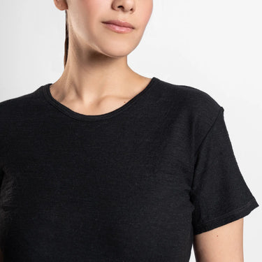 womens sustainable running tshirt ultralight color black